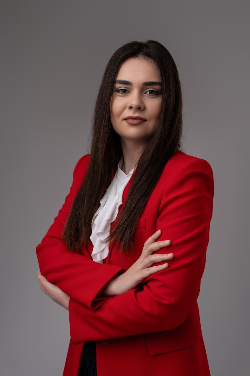 Corporate & commercial — photograph by Tina Genovia (74/99)