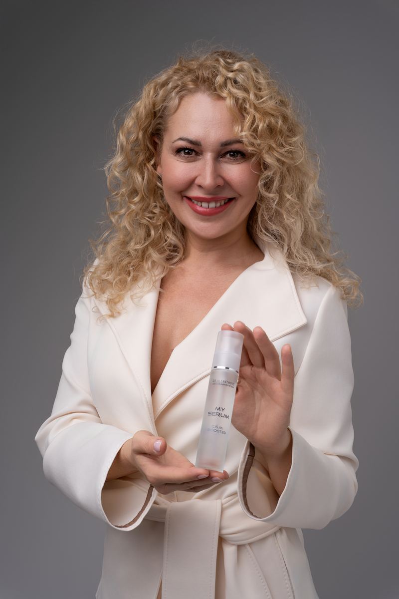 Corporate & commercial — photograph by Tina Genovia (79/99)
