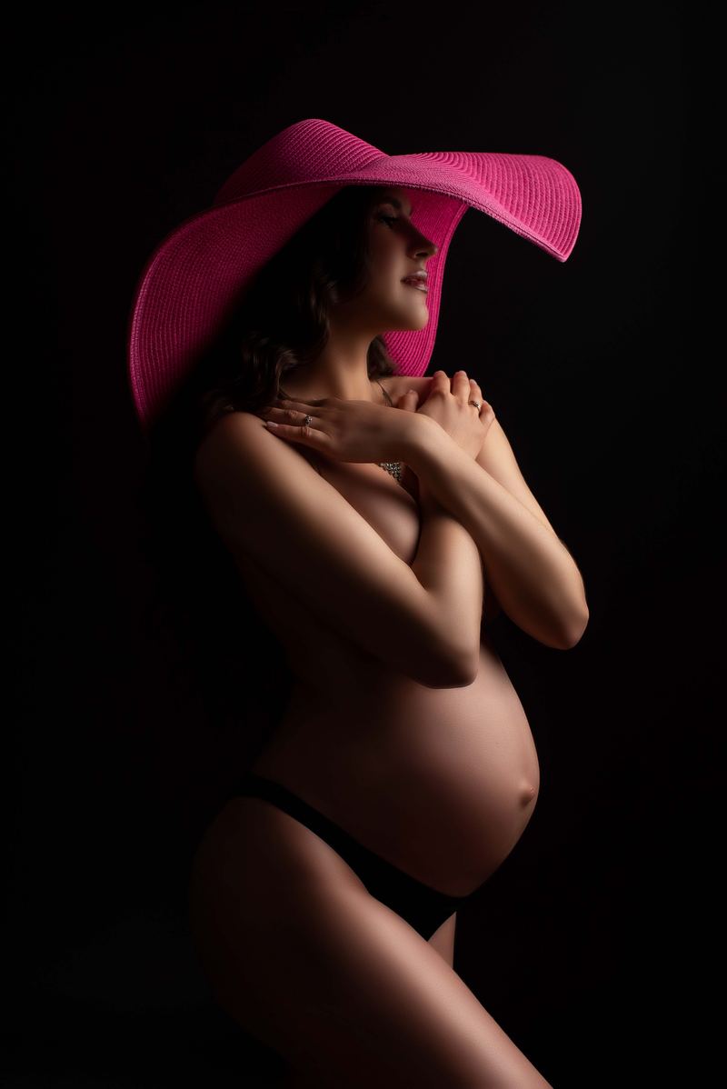 Maternity — photograph by Tina Genovia (7/102)