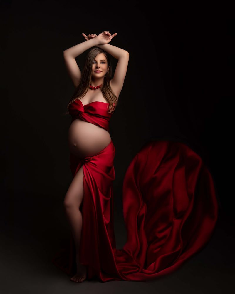 Maternity — photograph by Tina Genovia (27/102)
