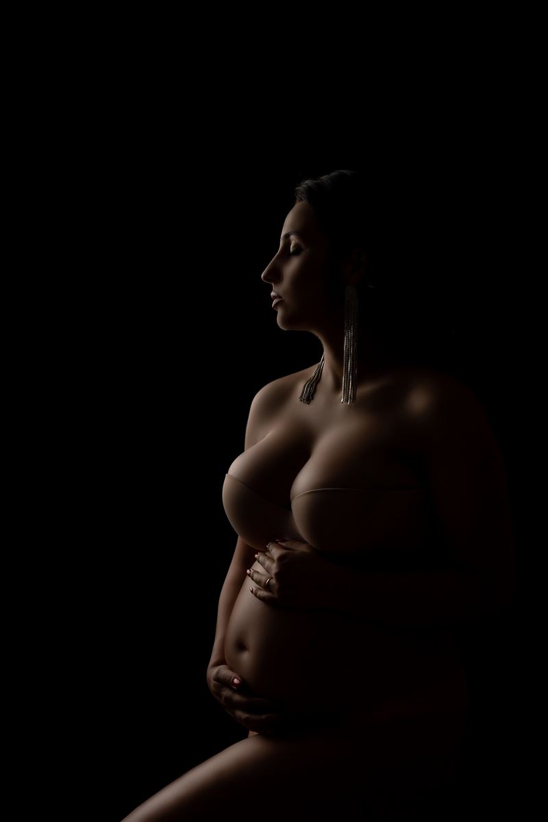 Maternity — photograph by Tina Genovia (32/102)