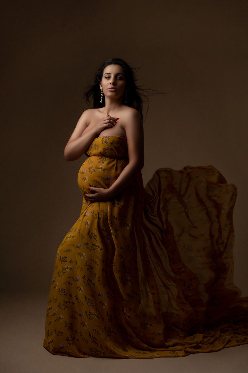 Maternity — photograph by Tina Genovia (46/102)