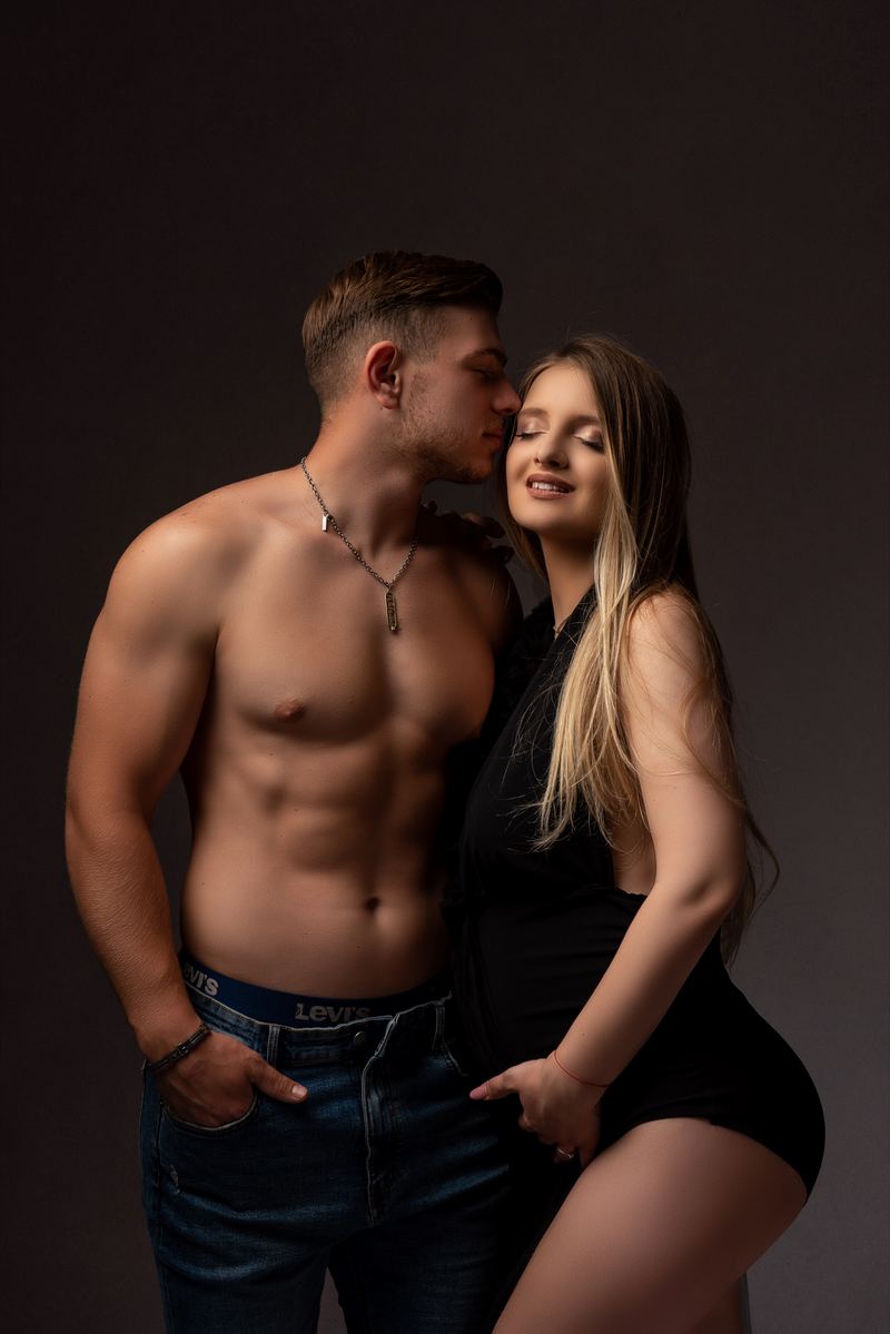 Maternity — photograph by Tina Genovia (68/102)