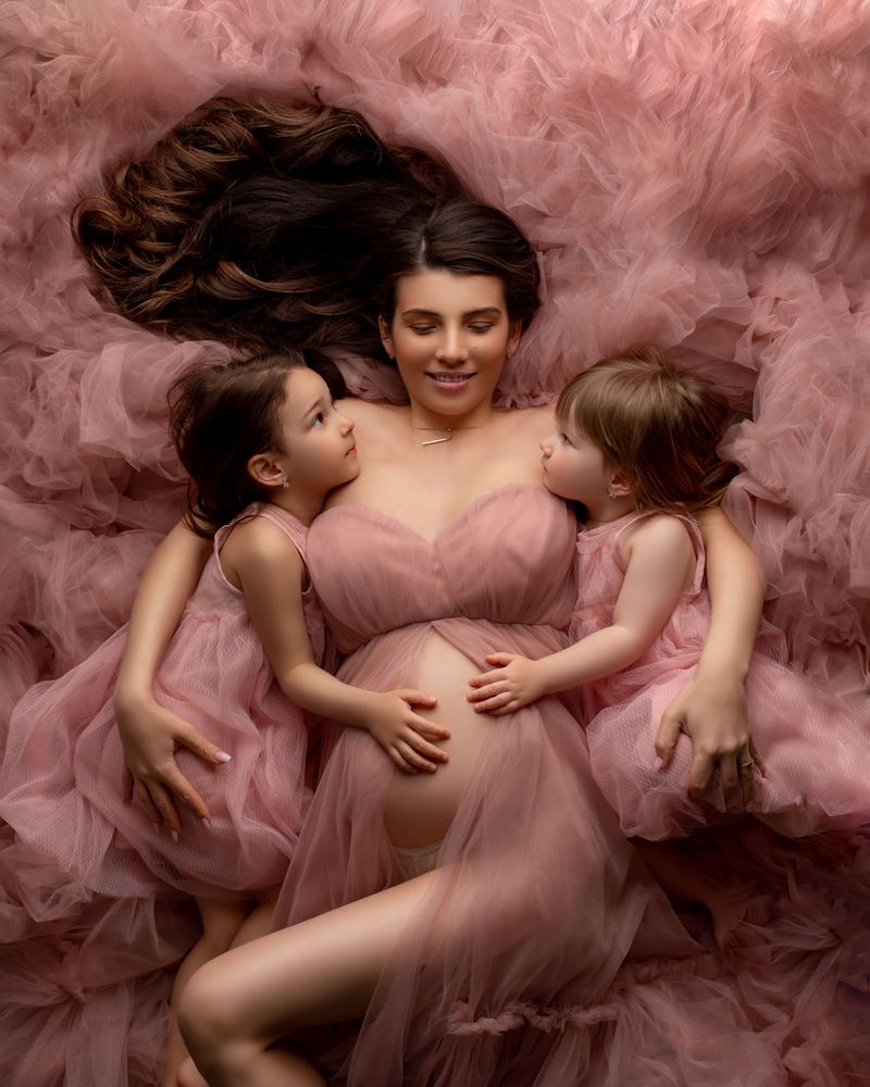 Maternity — photograph by Tina Genovia (72/102)